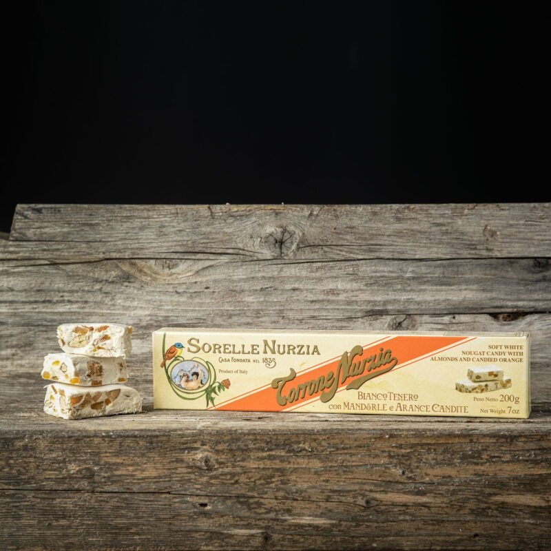 Torrone bianco tenero con mandorle e arance candite – Sorelle Nurzia