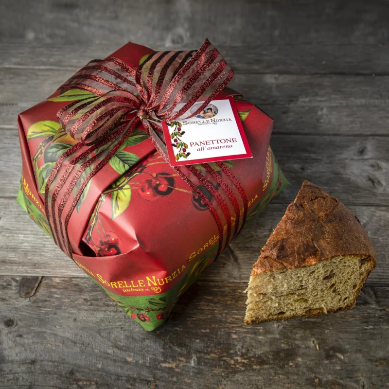 Panettone fruttato all'amarena – 1kg – Incarto a mano – Sorelle Nurzia