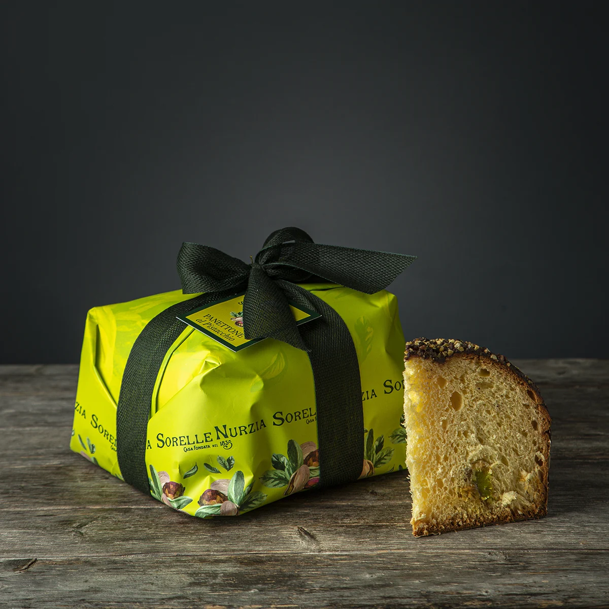 Panettone fruttato al pistacchio – 1kg – Incarto a mano – Sorelle Nurzia