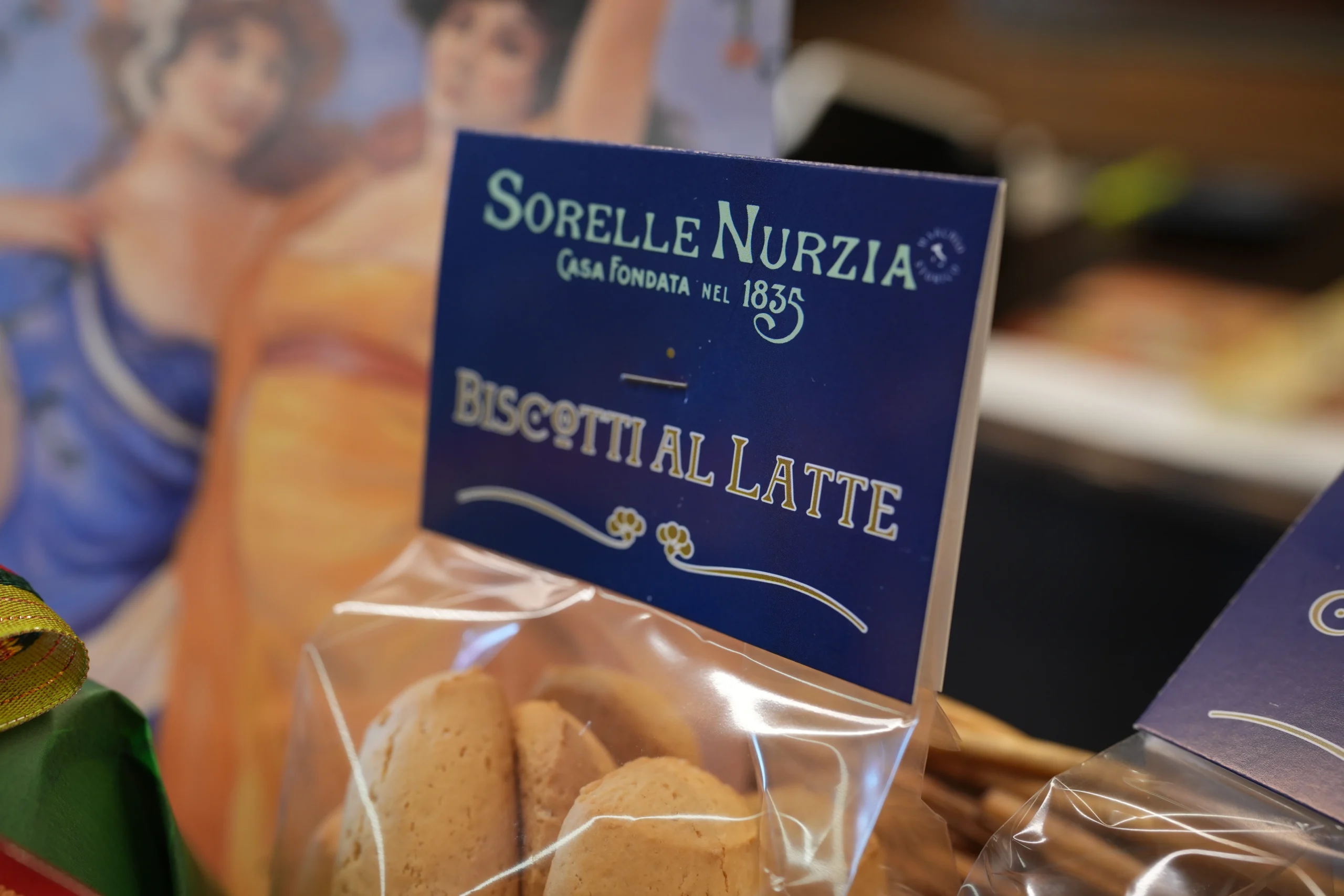 Biscotti al latte Sorelle Nurzia in sacchetto, nella Scatola delle Sorelle